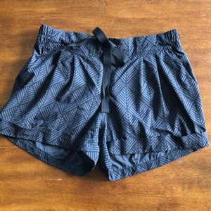 Lululemon Spring Break Away Short
